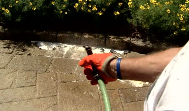 Alliance Gator Rust Remover for Pavers and Natural Stone 1 Qt - Image 6